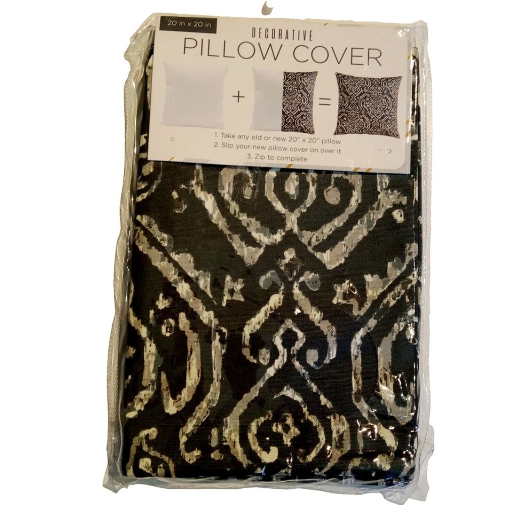 Decorative Pillow Cover  20 x 20  Della Grey  Scroll/Geometric Print  NEW in pkg